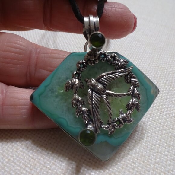 Unique GREEN BOTSWANA AGATE & PERIDOT Handmade Sterling Pendant/Black Cord 795B - Picture 3 of 3